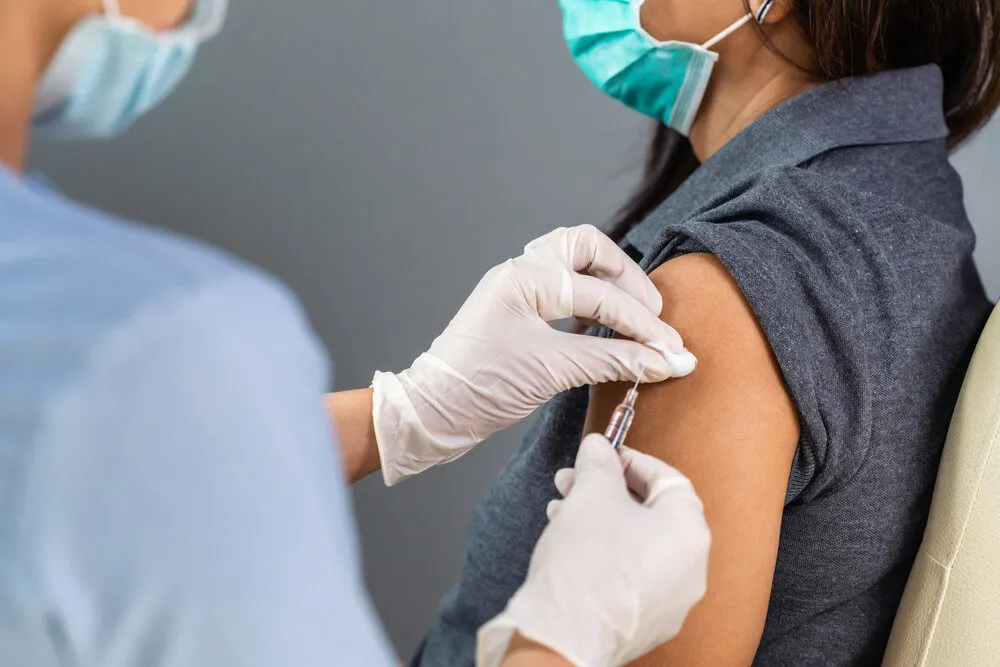 COVID-19: PHẢN ỨNG CỦA CÁC NƯỚC CHÂU ÂU TRONG LĨNH VỰC SỨC KHỎE CỘNG ĐỒNG