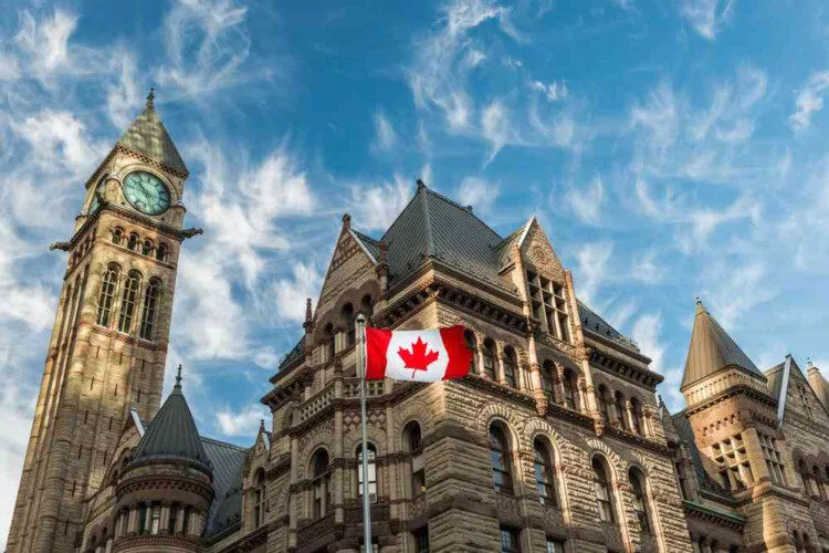 Định cư tỉnh bang Canada