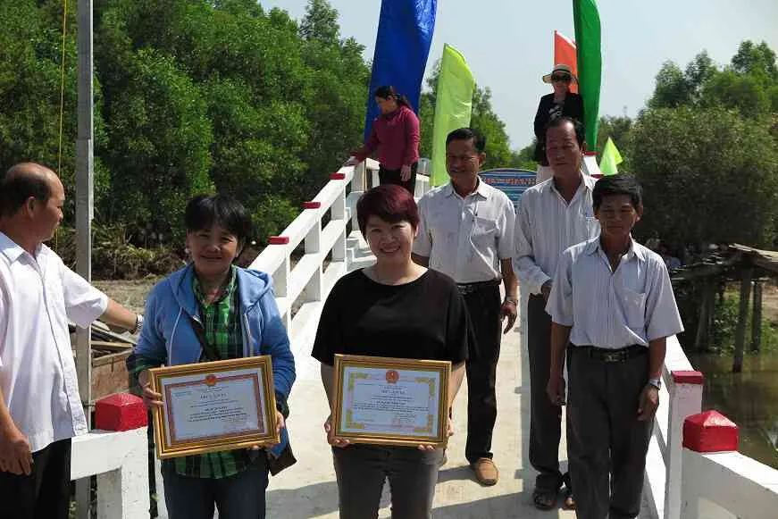 LỄ KHÁNH THÀNH XÂY CẦU TỪ THIỆN TẠI LONG AN